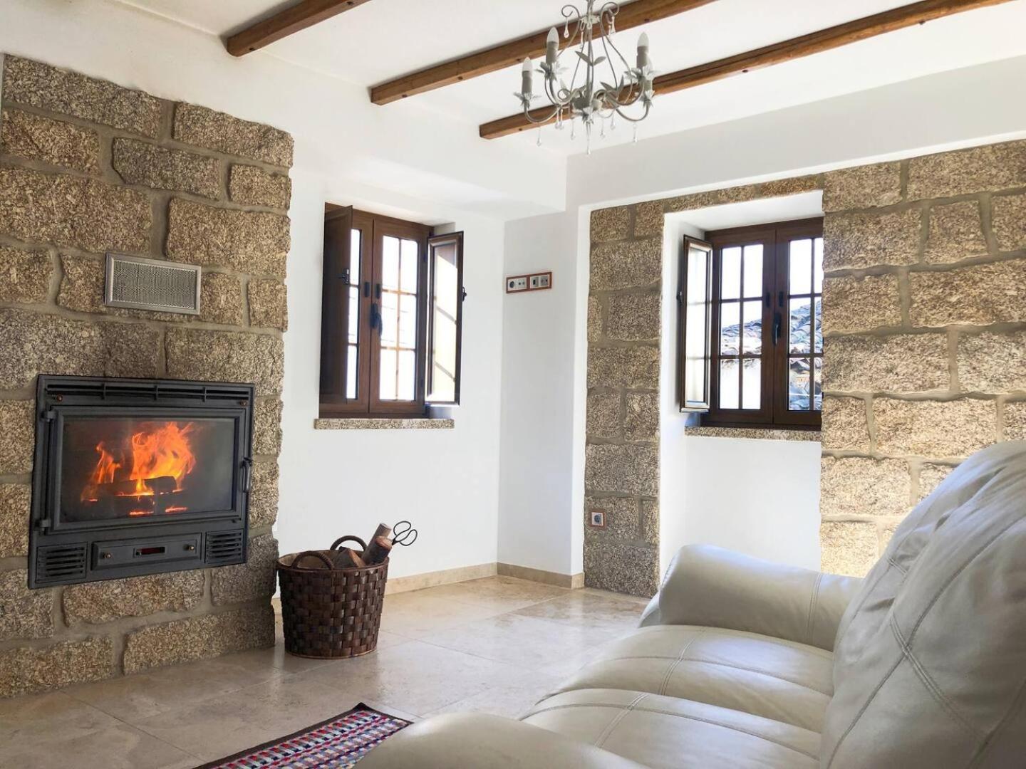 Laje House Fireplace Entire House Wifi Fundão Exteriör bild